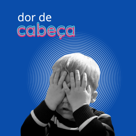 menino tampando os olhos com dor de cabeça